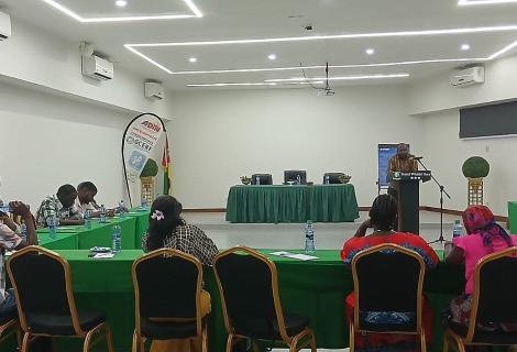 *Diálogo Inter-Religioso Reforça Prevenção do Extremismo Violento em Pemba*  Num contexto em que a construção da paz exige respostas locais, inclusivas e sustentáveis, em parceria com Associação ActionAid Moçambique (AAMoz), o Conselho Cristão de Moçambique, Delegação de Cabo Delgado, realizou no dia 12 de Fevereiro um diálogo inter-religioso centrado na promoção da paz, coesão social e prevenção do extremismo violento.   A iniciativa enquadra-se no âmbito do Projecto Prevenção do Extremismo Violento (PVE),