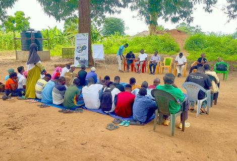 𝐅𝐨𝐫𝐭𝐚𝐥𝐞𝐜𝐢𝐦𝐞𝐧𝐭𝐨 𝐝𝐨𝐬 𝐂𝐨𝐦𝐢𝐭ê𝐬 𝐋𝐨𝐜𝐚𝐢𝐬 𝐜𝐨𝐦𝐨 𝐀𝐠𝐞𝐧𝐭𝐞𝐬 𝐝𝐞 𝐏𝐫𝐞𝐯𝐞𝐧çã𝐨 𝐝𝐨 𝐄𝐱𝐭𝐫𝐞𝐦𝐢𝐬𝐦𝐨 𝐞 𝐏𝐫𝐨𝐦𝐨çã𝐨 𝐝𝐚 𝐂𝐨𝐞𝐬ã𝐨 𝐒𝐨𝐜𝐢𝐚𝐥