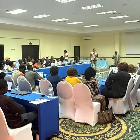 𝐌𝐞𝐬𝐚 𝐑𝐞𝐝𝐨𝐧𝐝𝐚 𝐏𝐫𝐨𝐯𝐢𝐧𝐜𝐢𝐚𝐥 𝐝𝐨𝐬 𝟏𝟔 𝐃𝐢𝐚𝐬 𝐝𝐞 𝐀𝐜𝐭𝐢𝐯𝐢𝐬𝐦𝐨: Um Chamado Colectivo para Fortalecer a Prevenção e Resposta à Violência Baseada no Género em Cabo Delgado