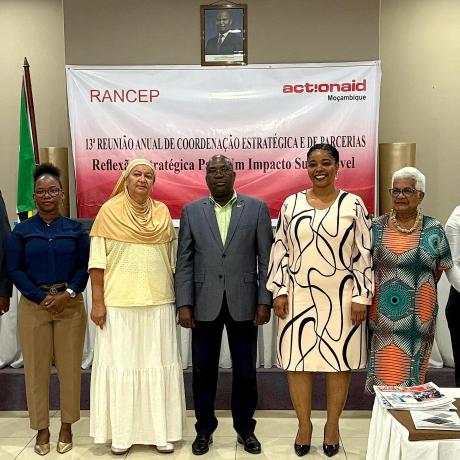 𝐄𝐦 𝐚𝐥𝐞𝐫𝐭𝐚 𝐯𝐞𝐫𝐦𝐞𝐥𝐡𝐨, 𝐀𝐜𝐭𝐢𝐨𝐧𝐀𝐢𝐝 𝐫𝐞ú𝐧𝐞 𝐩𝐚𝐫𝐜𝐞𝐢𝐫𝐨𝐬 𝐞𝐦 𝐍𝐚𝐦𝐩𝐮𝐥𝐚 𝐩𝐚𝐫𝐚 𝐦𝐨𝐛𝐢𝐥𝐢𝐳𝐚𝐫 𝐫𝐞𝐜𝐮𝐫𝐬𝐨𝐬 𝐞 𝐫𝐞𝐟𝐨𝐫ç𝐚𝐫 𝐫𝐞𝐬𝐩𝐨𝐬𝐭𝐚 à𝐬 𝐜𝐡𝐞𝐢𝐚𝐬 𝐞𝐦 𝐌𝐨ç𝐚𝐦𝐛𝐢𝐪𝐮𝐞