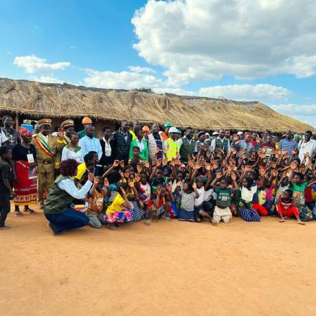 COM APOIO DA ACTIONAID, CENTENAS DE CRIANÇAS DE NACUNGULO VÃO GANHAR UM ESPAÇO MAIS SEGURO E DIGNO PARA APRENDER COM A CONSTRUÇÃO DE TRÊS SALAS DE AULA