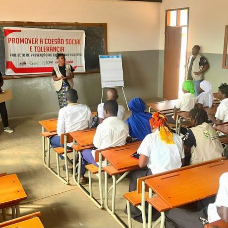 ESTUDANTES DE MECULANE ASSUMEM PAPEL ACTIVO NA PROMOÇÃO DA PAZ E PREVENÇÃO DO EXTREMISMO VIOLENTO