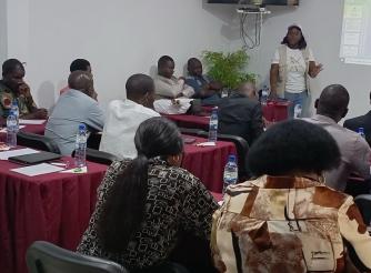 MHPSS: 𝐂𝐚𝐩𝐚𝐜𝐢𝐭𝐚çã𝐨 𝐝𝐞 𝐏𝐫𝐨𝐟𝐞𝐬𝐬𝐨𝐫𝐞𝐬 𝐅𝐨𝐫𝐭𝐚𝐥𝐞𝐜𝐞 𝐏𝐫𝐨𝐭𝐞𝐜çã𝐨 𝐈𝐧𝐟𝐚𝐧𝐭𝐢𝐥 𝐏ó𝐬-𝐂𝐢𝐜𝐥𝐨𝐧𝐞 𝐉𝐮𝐝𝐞