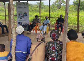 𝐂𝐨𝐦𝐮𝐧𝐢𝐝𝐚𝐝𝐞𝐬 𝐝𝐞 𝐂𝐡𝐢ú𝐫𝐞 𝐫𝐞𝐟𝐨𝐫ç𝐚𝐦 𝐚 𝐜𝐨𝐞𝐬ã𝐨 𝐬𝐨𝐜𝐢𝐚𝐥 𝐚𝐭𝐫𝐚𝐯é𝐬 𝐝𝐨 𝐝𝐢á𝐥𝐨𝐠𝐨 𝐞 𝐝𝐚 𝐦𝐞𝐝𝐢𝐚çã𝐨 𝐝𝐞 𝐜𝐨𝐧𝐟𝐥𝐢𝐭𝐨𝐬