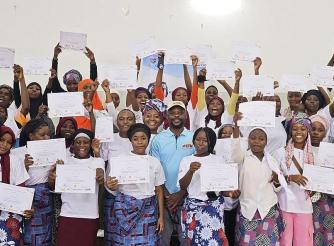 Mulheres fortalecidas para a inclusão e autonomia financeira através da formação