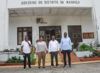 Foto de Família no Governo da Manhiça