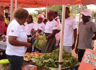 FEIRA DE KATAPUA REFORÇA A COESÃO SOCIAL E FORTALECE OPORTUNIDADES ECONÓMICAS PARA JOVENS